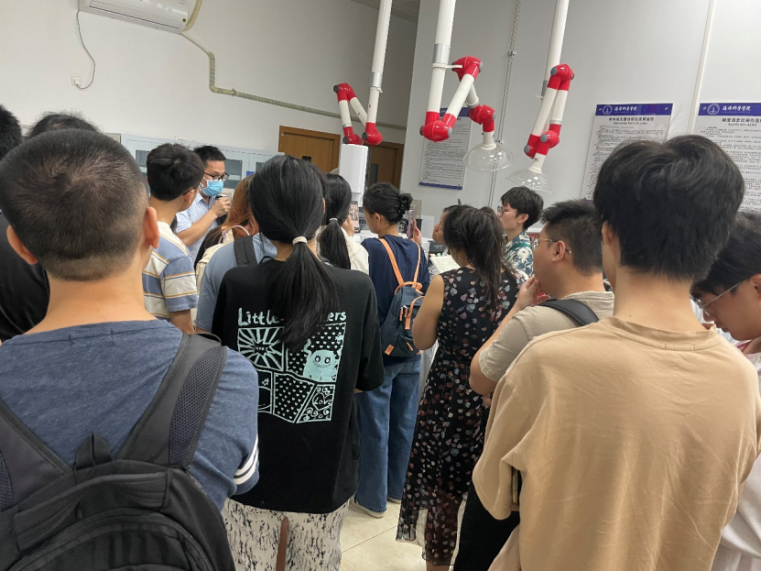 image-20230425001301-2